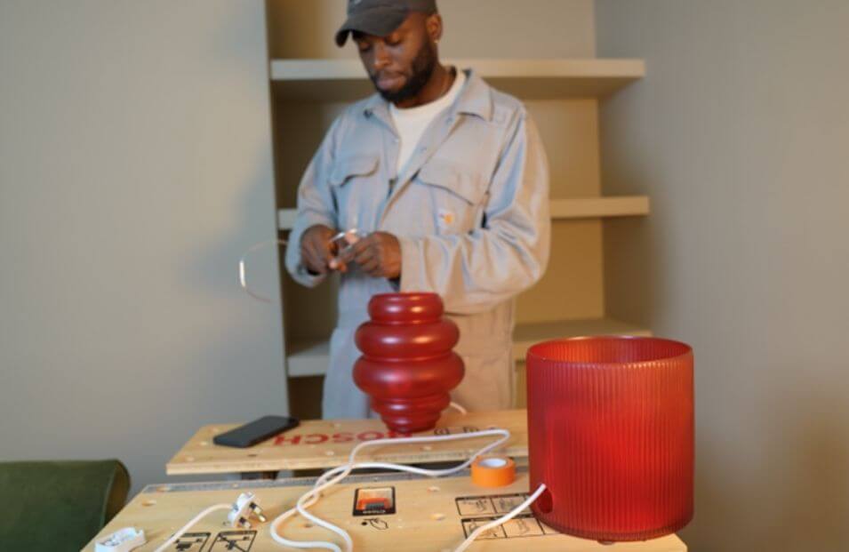 Ola assembling the lamps